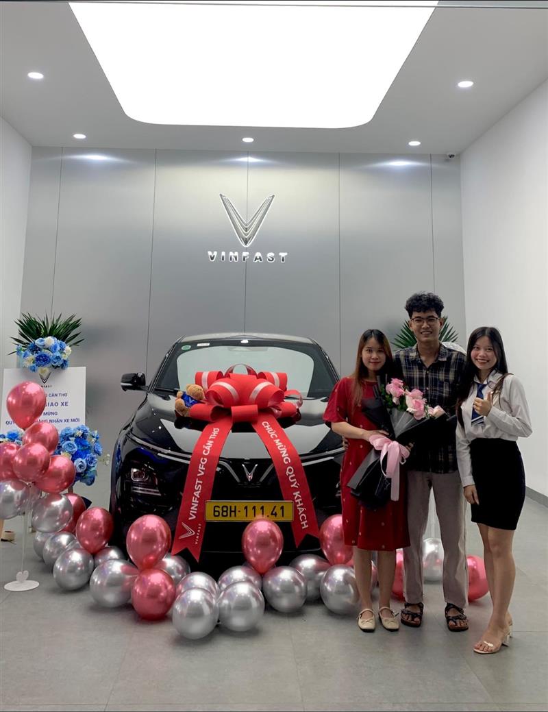 Giao xe cho Quý khách hàng